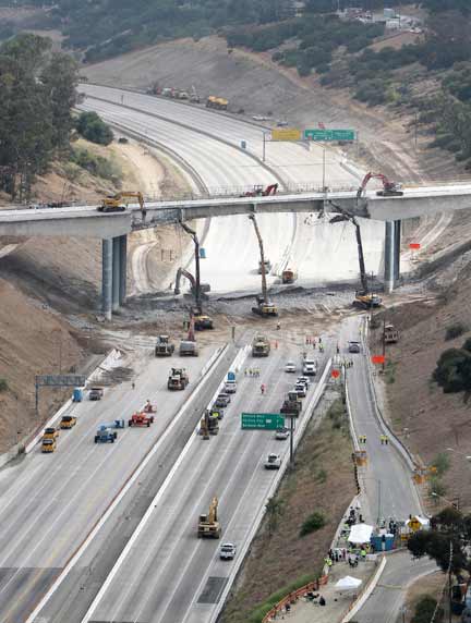 Penhall demoing the Mulholland Bridge